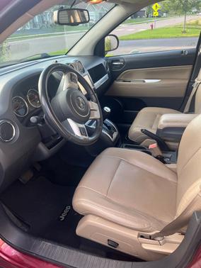 Red 2015 Jeep Compass Latitude