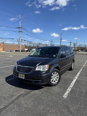 2014 Chrysler Town & Country Touring