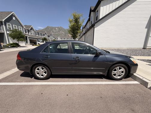 Gray 2007 Honda Accord EX-L