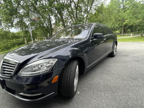 2010 Mercedes-Benz S-Class S 550