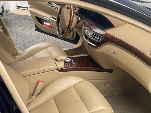 2010 Mercedes-Benz S-Class S 550