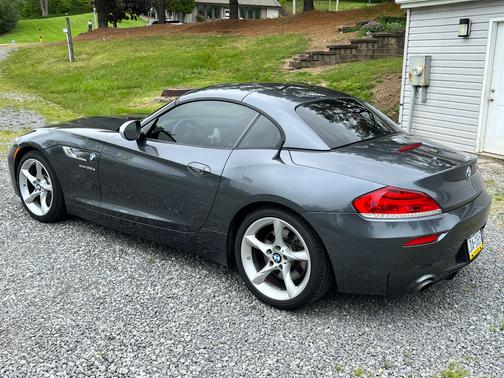 Gray 2015 BMW Z4 sDrive35is