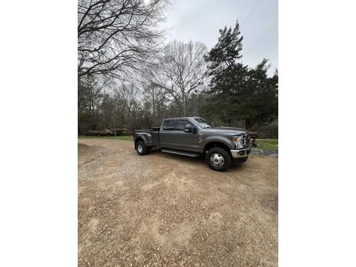 2022 Ford F-350 Lariat