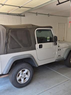 Silver 2006 Jeep Wrangler X