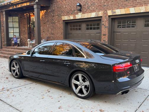 2015 Audi S8 4.0T