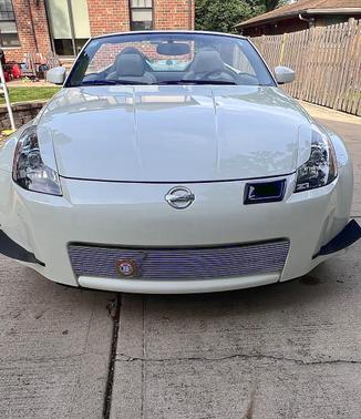 White 2004 Nissan 350Z Touring