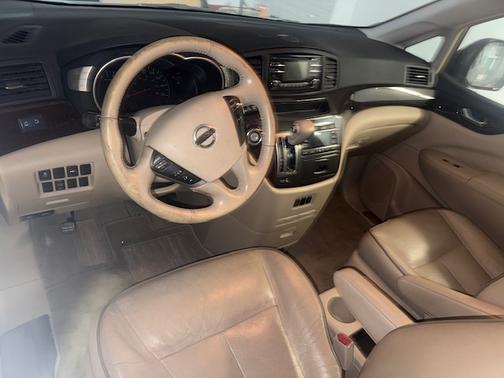 Gray 2012 Nissan Quest SL