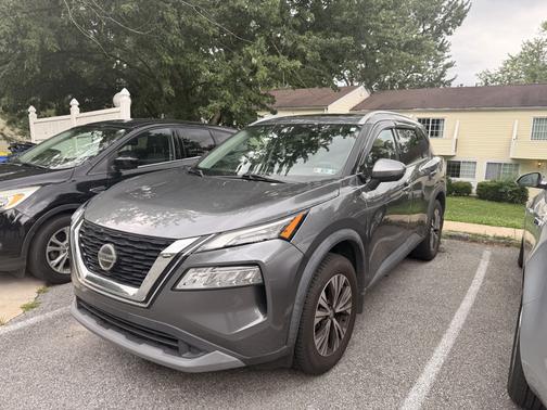 Gray 2021 Nissan Rogue SV