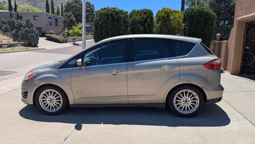 Beige 2015 Ford C-Max Hybrid SEL