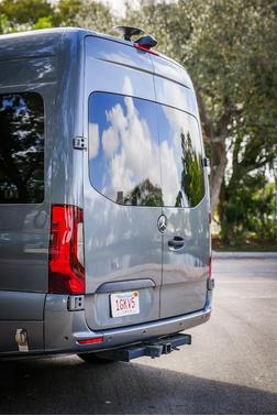2022 Mercedes-Benz Sprinter 2500 Standard Roof