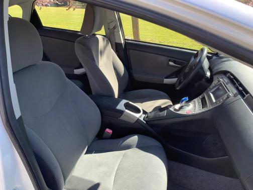 2013 Toyota Prius Plug-in Base