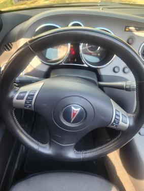 Black 2008 Pontiac Solstice GXP