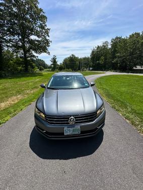 2017 Volkswagen Passat 1.8T SE