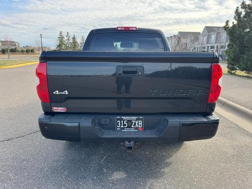 Black 2018 Toyota Tundra Platinum