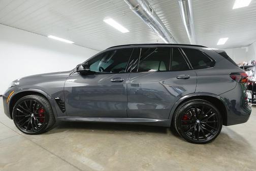 Gray 2024 BMW X5 M60i