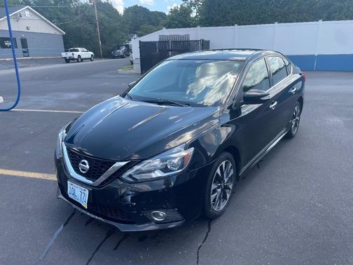 Black 2016 Nissan Sentra SR