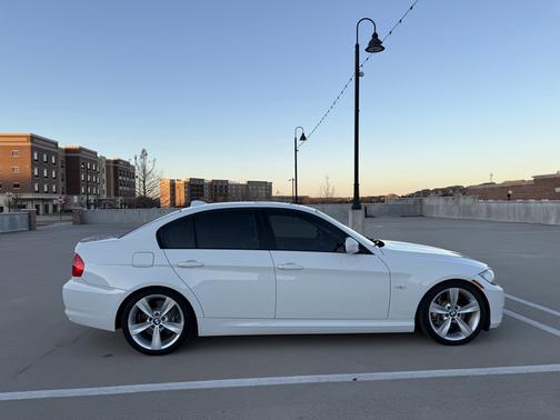 2011 BMW 335 i