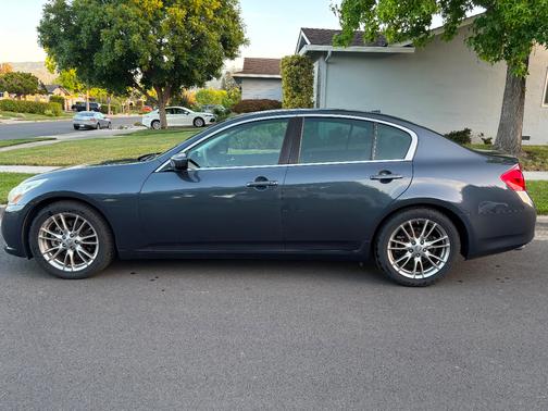 Blue 2011 INFINITI G37 Journey