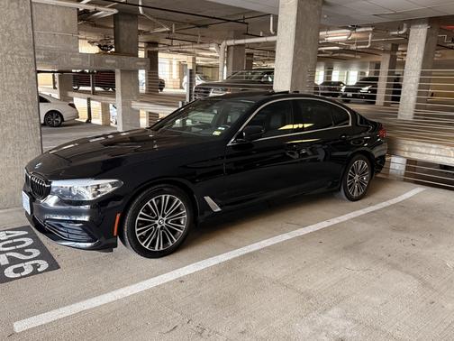 2019 BMW 530 i