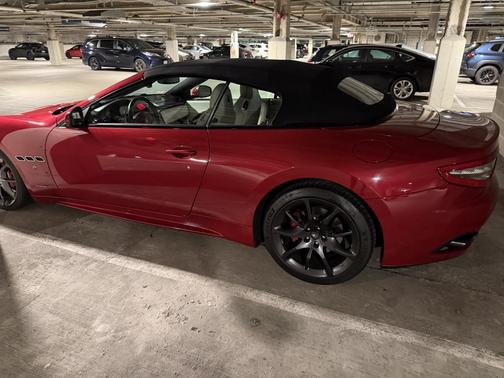 Red 2014 Maserati GranTurismo Sport