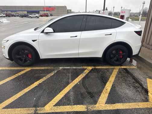 2026 Tesla Model Y Premium AWD