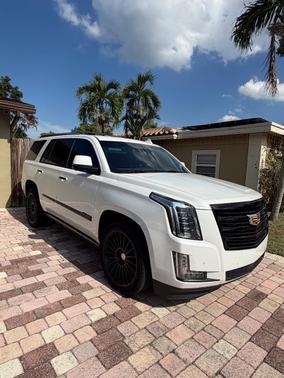 White 2016 Cadillac Escalade Platinum
