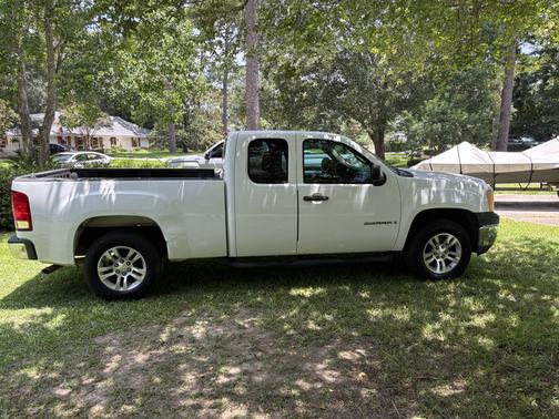 White 2007 GMC Sierra 1500 Work Truck