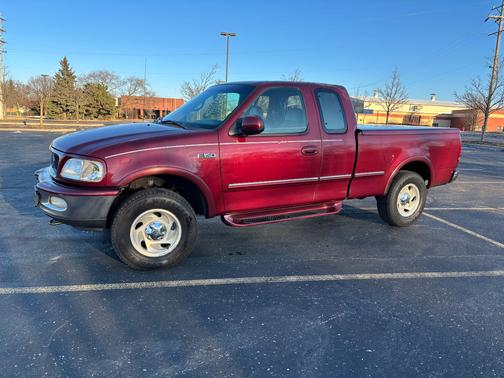 Red 1997 Ford F-150 Lariat SuperCab