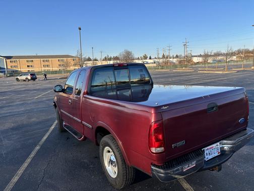 Red 1997 Ford F-150 Lariat SuperCab