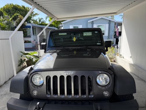 Gray 2014 Jeep Wrangler Unlimited Sport