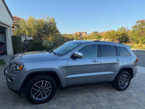 Silver 2021 Jeep Grand Cherokee Limited
