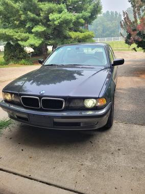 Gray 2001 BMW 740 iL