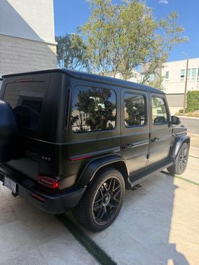 Black 2027 Mercedes-Benz AMG G 63 Base