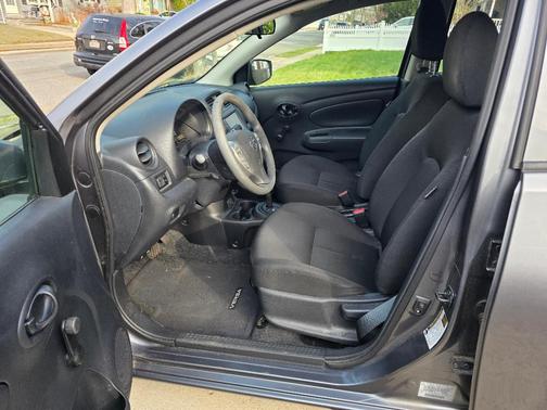 2019 Nissan Versa 1.6 S+