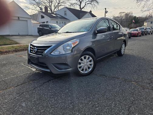 2019 Nissan Versa 1.6 S+