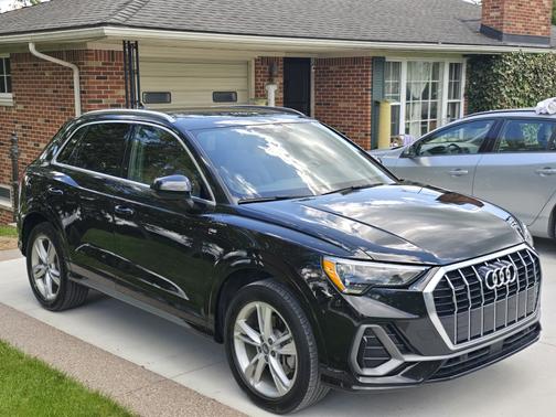 2021 Audi Q3 45 S line Premium