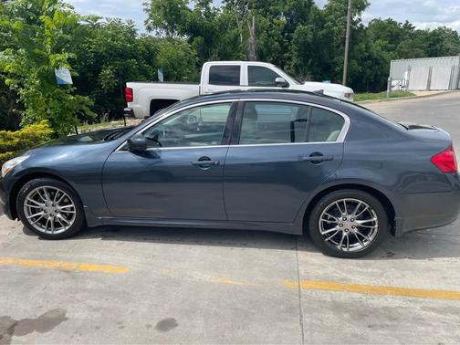 2008 INFINITI G35 x