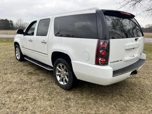 2011 GMC Yukon XL Denali