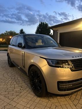Gold 2025 Land Rover Range Rover P400 SE SWB