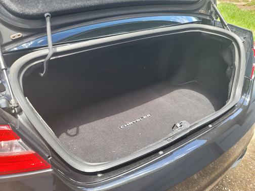 2011 Chrysler 200 Limited