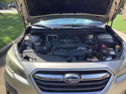 Beige 2018 Subaru Outback 2.5i Premium