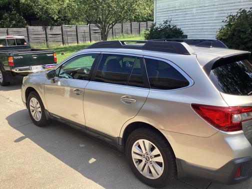 Beige 2018 Subaru Outback 2.5i Premium