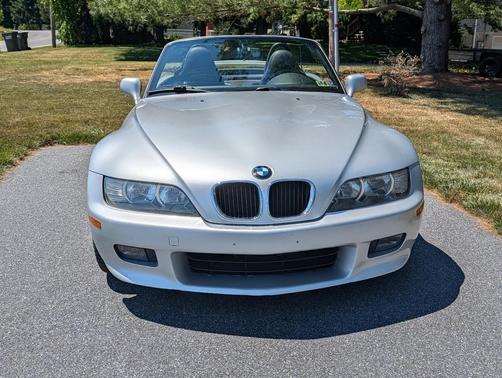 Silver 2002 BMW Z3 2.5i Roadster