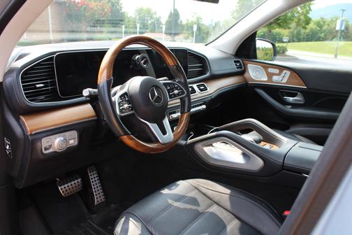 Silver 2022 Mercedes-Benz GLS 450 4MATIC