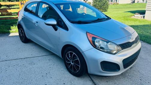 Silver 2013 Kia Rio LX