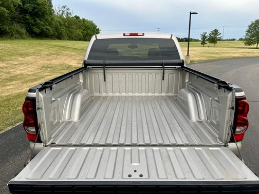 Silver 2004 Chevrolet Silverado 1500 Z71 Crew Cab