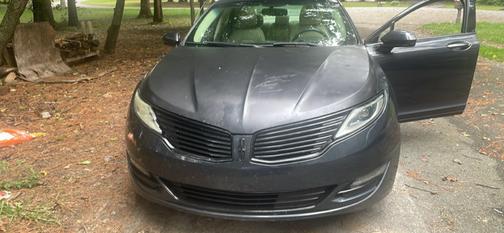 Gray 2014 Lincoln MKZ Base