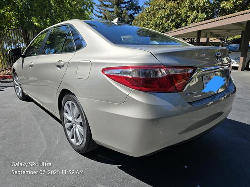2017 Toyota Camry Hybrid XLE