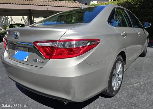 2017 Toyota Camry Hybrid XLE