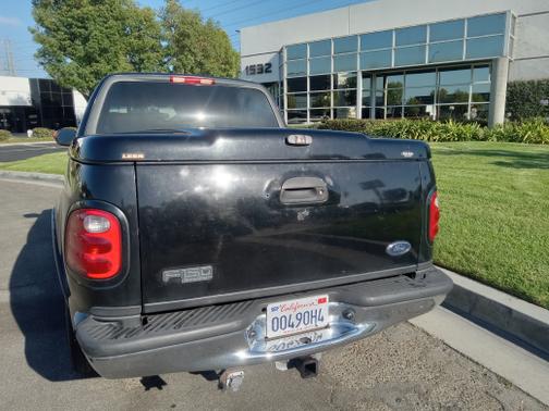 Black 2001 Ford F-150 Lariat SuperCrew
